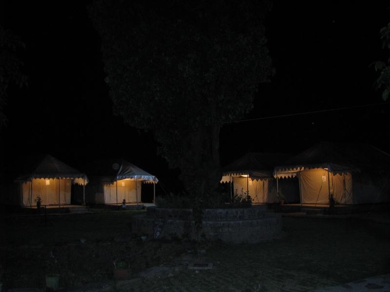 Tatva Bir Tents And Hotel Kangar Экстерьер фото
