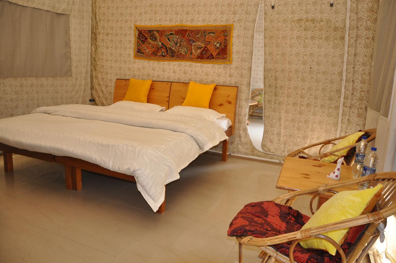 Tatva Bir Tents And Hotel Kangar Экстерьер фото