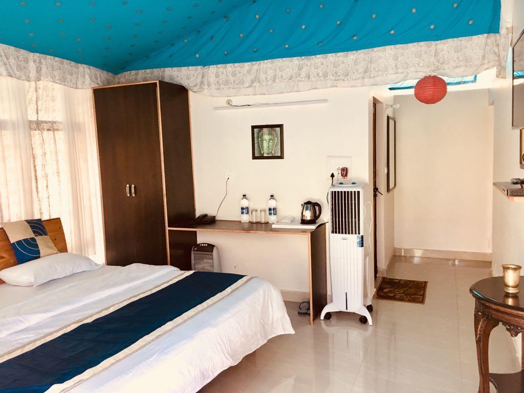 Tatva Bir Tents And Hotel Kangar Экстерьер фото